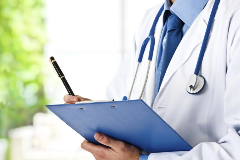 Doctor with clipboard, netsuite for healthcare